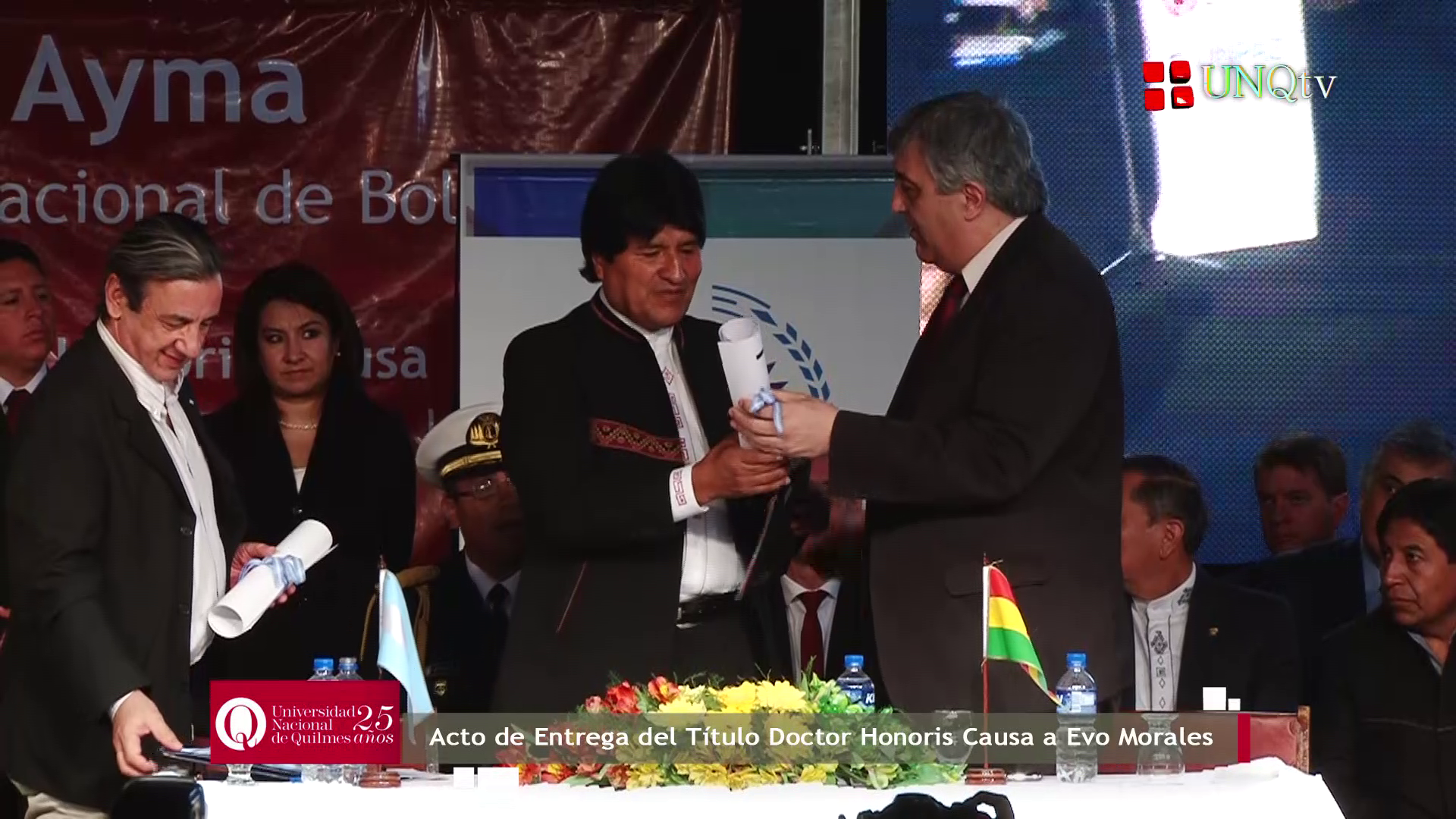 Acto de entrega del Honoris Causa a Evo Morales
